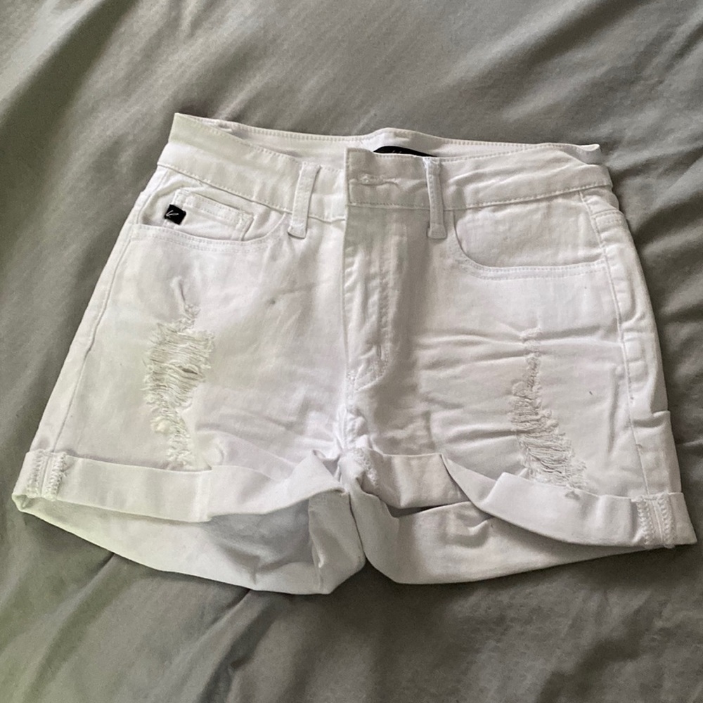 Kancan white jean shorts size 27 waist